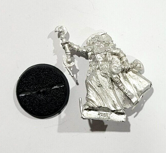 Tau Ethereal With Equalisers Warhammer 40K OOP